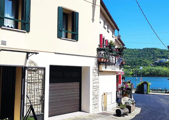 Al Lago Guest House